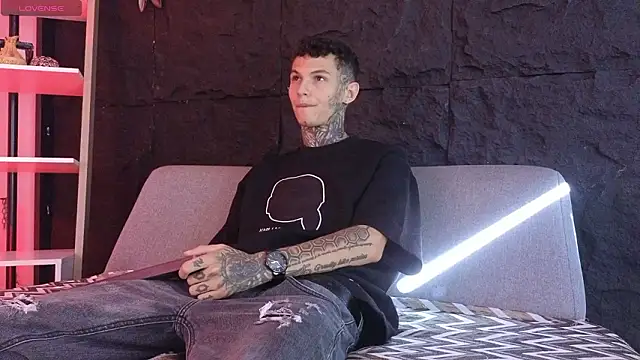 Paulo 527 online show from February 14, 2026, 8:53 pm