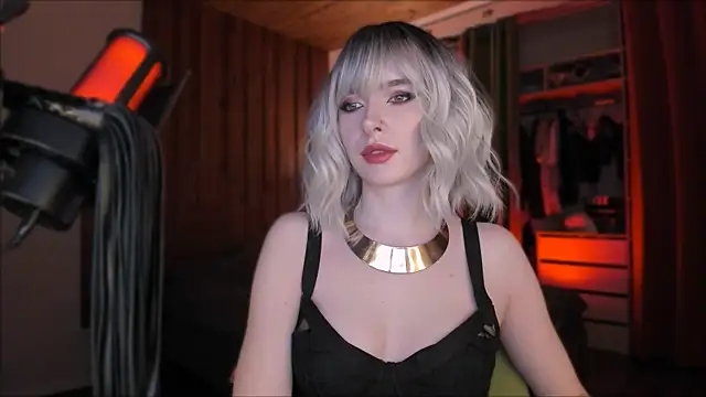 Mistress Iris online show from December 21, 2025, 6:53 pm