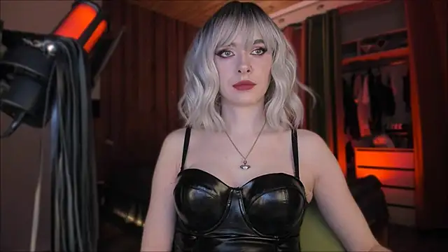 Mistress Iris online show from December 22, 2025, 5:46 pm