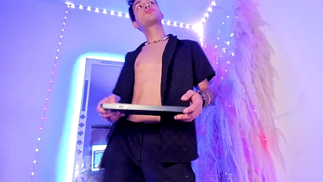 Snapshot of All_fetiche chatting on November 27, 2025, 1:00 pm All fetiche online show from November 27, 2025, 1:00 pm