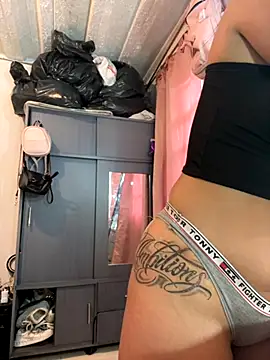 atenea132 online show from November 27, 2025, 7:03 pm