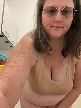 bea french curvy online show from February 23, 2026, 9:37 pm