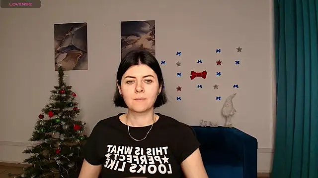 MelisaGollden online show from December 18, 2025, 7:35 am