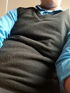 achut32 online show from November 26, 2025, 11:21 am