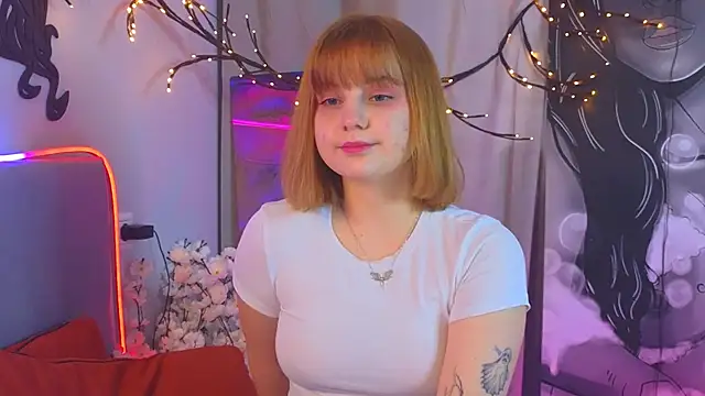 AsiaBritney online show from November 29, 2025, 8:36 am