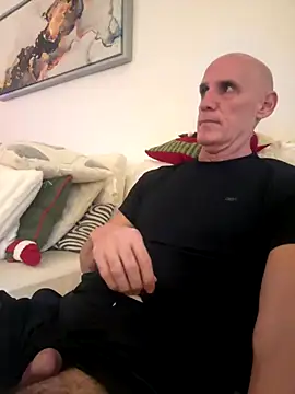 Snapshot of Elosoo chatting on December 18, 2025, 10:24 pm Elosoo online show from December 18, 2025, 10:24 pm