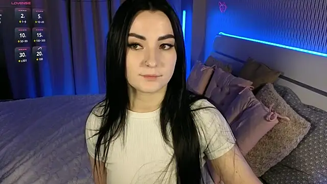 AdeleCutie online show from January 13, 2026, 11:30 pm