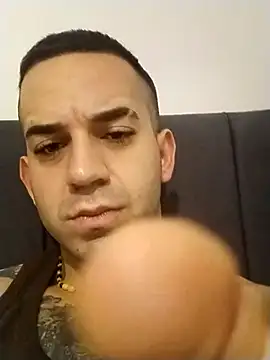 hazarcannn online show from December 3, 2025, 12:23 am