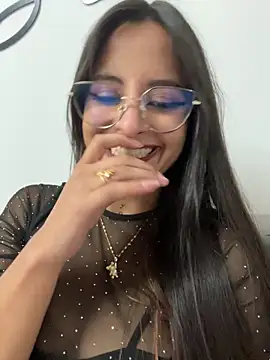  Victoria foxx online show from December 17, 2025, 9:09 pm