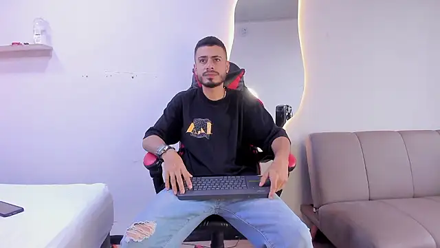 Snapshot of MatthewCullen chatting on January 31, 2026, 9:24 pm MatthewCullen online show from January 31, 2026, 9:24 pm