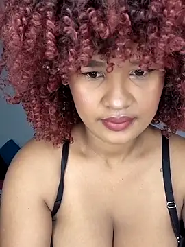 Snapshot of Leana23 chatting on March 5, 2026, 2:02 pm Leana23 online show from March 5, 2026, 2:02 pm