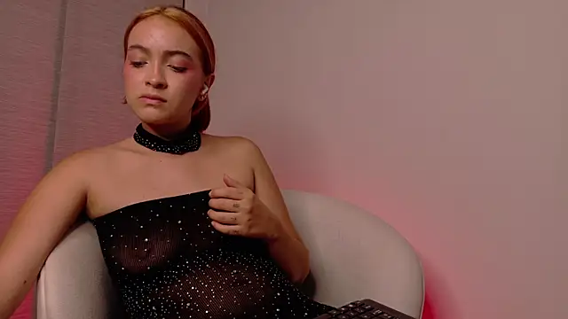 AliceHills  online show from January 12, 2026, 3:46 am