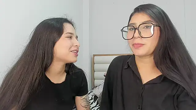 Snapshot of ROUS_SWEET_ chatting on April 29, 2026, 4:05 am ROUS SWEET online show from April 29, 2026, 4:05 am