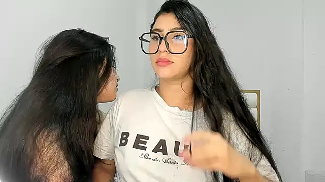 ROUS SWEET  online show from April 5, 2026, 2:18 am