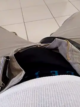 cristian112090 online show from November 20, 2025, 5:57 pm