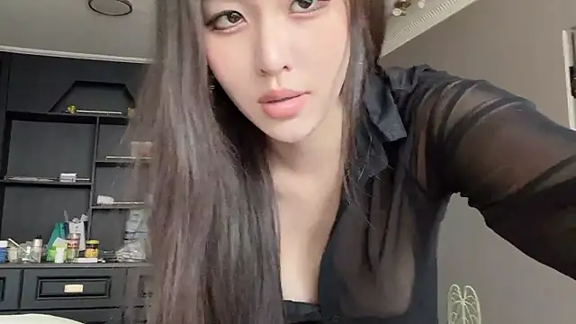 Snapshot of Celestisse- chatting on February 4, 2026, 7:25 am Celestisse- online show from February 4, 2026, 7:25 am