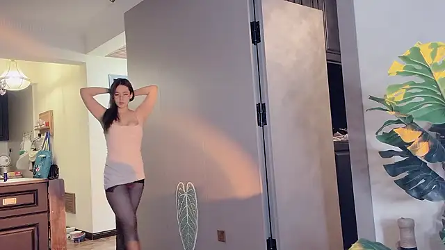 Snapshot of Celestisse- chatting on March 25, 2026, 12:37 pm Celestisse- online show from March 25, 2026, 12:37 pm