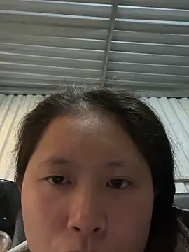 Snapshot of Thaoem chatting on November 27, 2025, 4:57 am Thaoem online show from November 27, 2025, 4:57 am