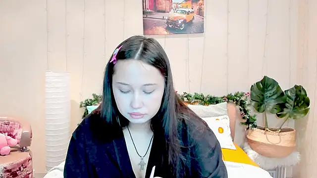 Carolina-sky online show from December 14, 2025, 1:01 am