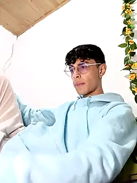 2 milo verus 4 online show from January 16, 2026, 5:00 am