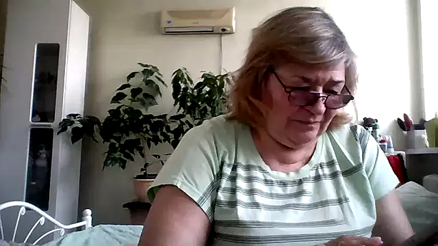 Snapshot of rekelme chatting on March 7, 2025, 9:18 am rekelme online show from March 7, 2025, 9:18 am