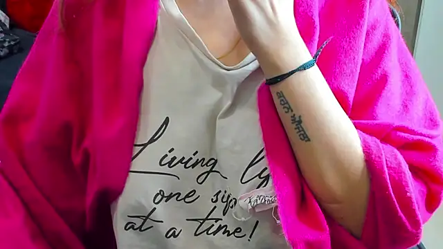 shawtty lakshika23 online show from November 27, 2025, 10:59 am