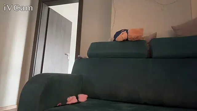 Snapshot of Devil_Maiden chatting on February 10, 2026, 12:04 pm Devil Maiden online show from February 10, 2026, 12:04 pm