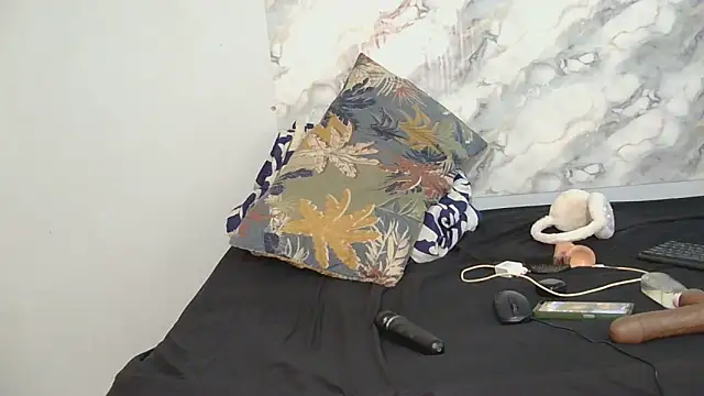 Snapshot of SexyZuluBarbie chatting on June 17, 2026, 10:47 am SexyZuluBarbie online show from June 17, 2026, 10:47 am