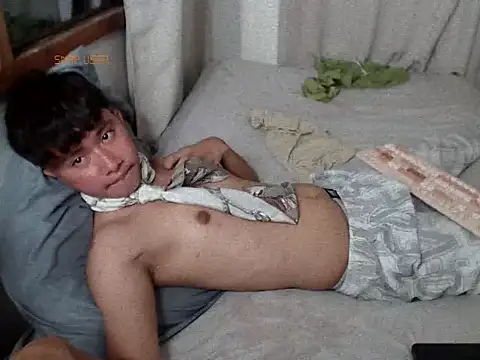 Snapshot of asiantwink0000 chatting on November 30, 2025, 5:25 pm asiantwink0000 online show from November 30, 2025, 5:25 pm