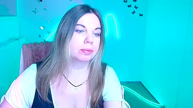 Snapshot of Amanda_Swannn chatting on March 11, 2026, 6:51 am Amanda Swannn online show from March 11, 2026, 6:51 am