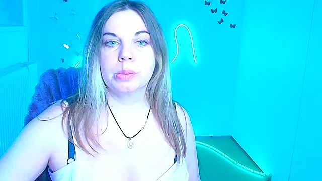 Snapshot of Amanda_Swannn chatting on March 10, 2026, 12:42 pm Amanda Swannn online show from March 10, 2026, 12:42 pm