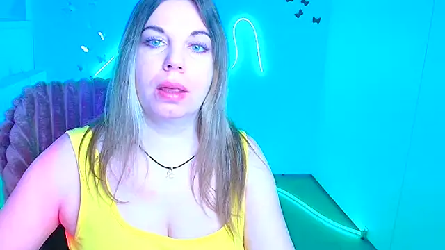 Snapshot of Amanda_Swannn chatting on March 7, 2026, 6:53 am Amanda Swannn online show from March 7, 2026, 6:53 am