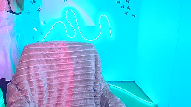 Snapshot of Amanda_Swannn chatting on March 12, 2026, 6:50 am Amanda Swannn online show from March 12, 2026, 6:50 am