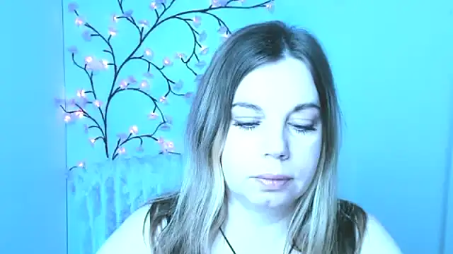 Snapshot of Amanda_Swannn chatting on February 14, 2026, 7:19 am Amanda Swannn online show from February 14, 2026, 7:19 am