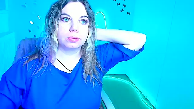 Snapshot of Amanda_Swannn chatting on February 17, 2026, 6:44 am Amanda Swannn online show from February 17, 2026, 6:44 am