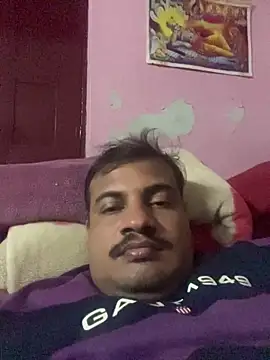 Snapshot of Saxymood1111 chatting on February 11, 2026, 4:40 pm Saxymood1111 online show from February 11, 2026, 4:40 pm