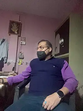 Snapshot of Saxymood1111 chatting on February 15, 2026, 10:58 am Saxymood1111 online show from February 15, 2026, 10:58 am