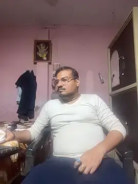 Snapshot of Saxymood1111 chatting on February 26, 2026, 3:45 pm Saxymood1111 online show from February 26, 2026, 3:45 pm