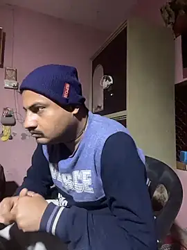 Snapshot of Saxymood1111 chatting on February 3, 2026, 5:38 am Saxymood1111 online show from February 3, 2026, 5:38 am