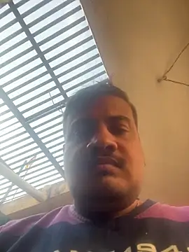 Snapshot of Saxymood1111 chatting on February 13, 2026, 10:04 am Saxymood1111 online show from February 13, 2026, 10:04 am