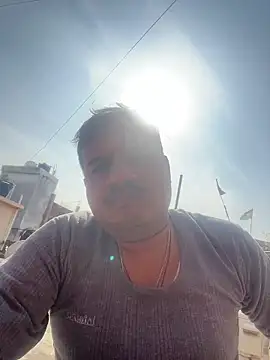 Snapshot of Saxymood1111 chatting on February 7, 2026, 8:55 am Saxymood1111 online show from February 7, 2026, 8:55 am