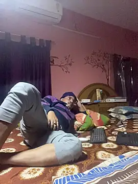 Snapshot of Saxymood1111 chatting on February 8, 2026, 8:17 pm Saxymood1111 online show from February 8, 2026, 8:17 pm