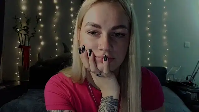 Snapshot of Whitehex666 chatting on November 27, 2025, 3:45 pm Whitehex666 online show from November 27, 2025, 3:45 pm