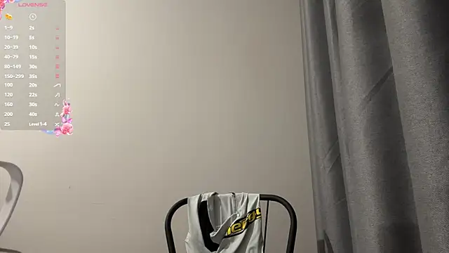 ElyaMur online show from January 13, 2026, 4:11 pm