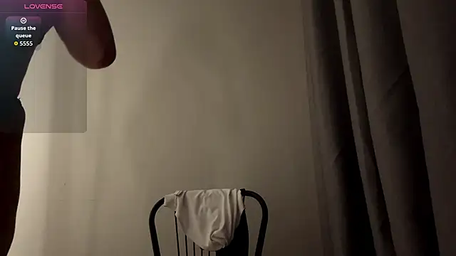 ElyaMur online show from January 9, 2026, 5:20 pm