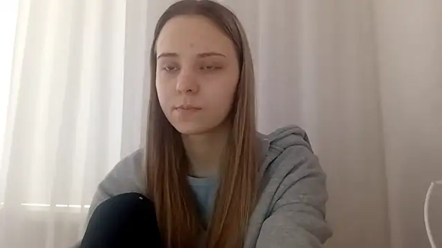 Snapshot of CrackShirker chatting on February 27, 2026, 7:19 am CrackShirker online show from February 27, 2026, 7:19 am