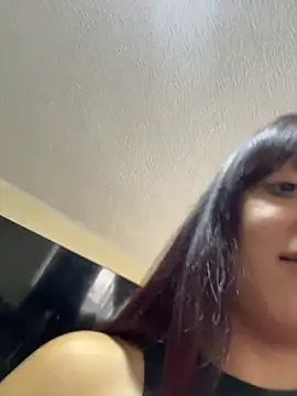 Snapshot of Mia_fiire chatting on March 28, 2026, 8:10 pm Mia fiire online show from March 28, 2026, 8:10 pm