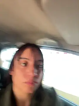 Snapshot of Mia_fiire chatting on April 3, 2026, 6:58 pm Mia fiire online show from April 3, 2026, 6:58 pm