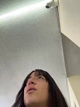 Snapshot of Mia_fiire chatting on April 2, 2026, 7:09 pm Mia fiire online show from April 2, 2026, 7:09 pm