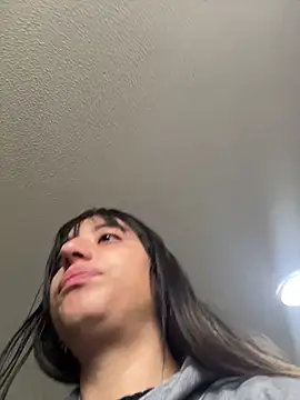 Snapshot of Mia_fiire chatting on March 20, 2026, 1:01 pm Mia fiire online show from March 20, 2026, 1:01 pm